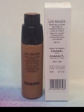 Chanel Les Beiges Healthy Glow Foundation BD131